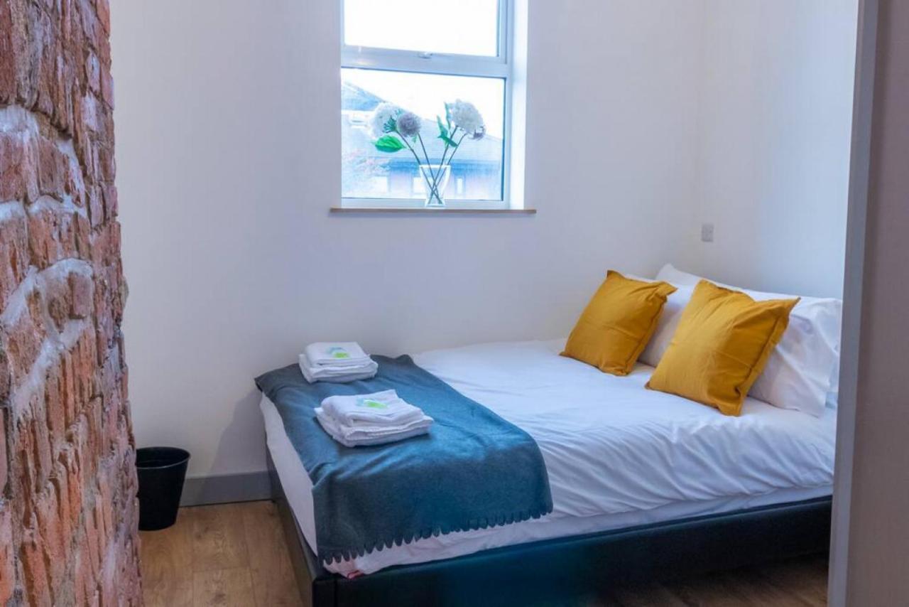 Pillo Rooms Serviced Apartments - Salford マンチェスター エクステリア 写真