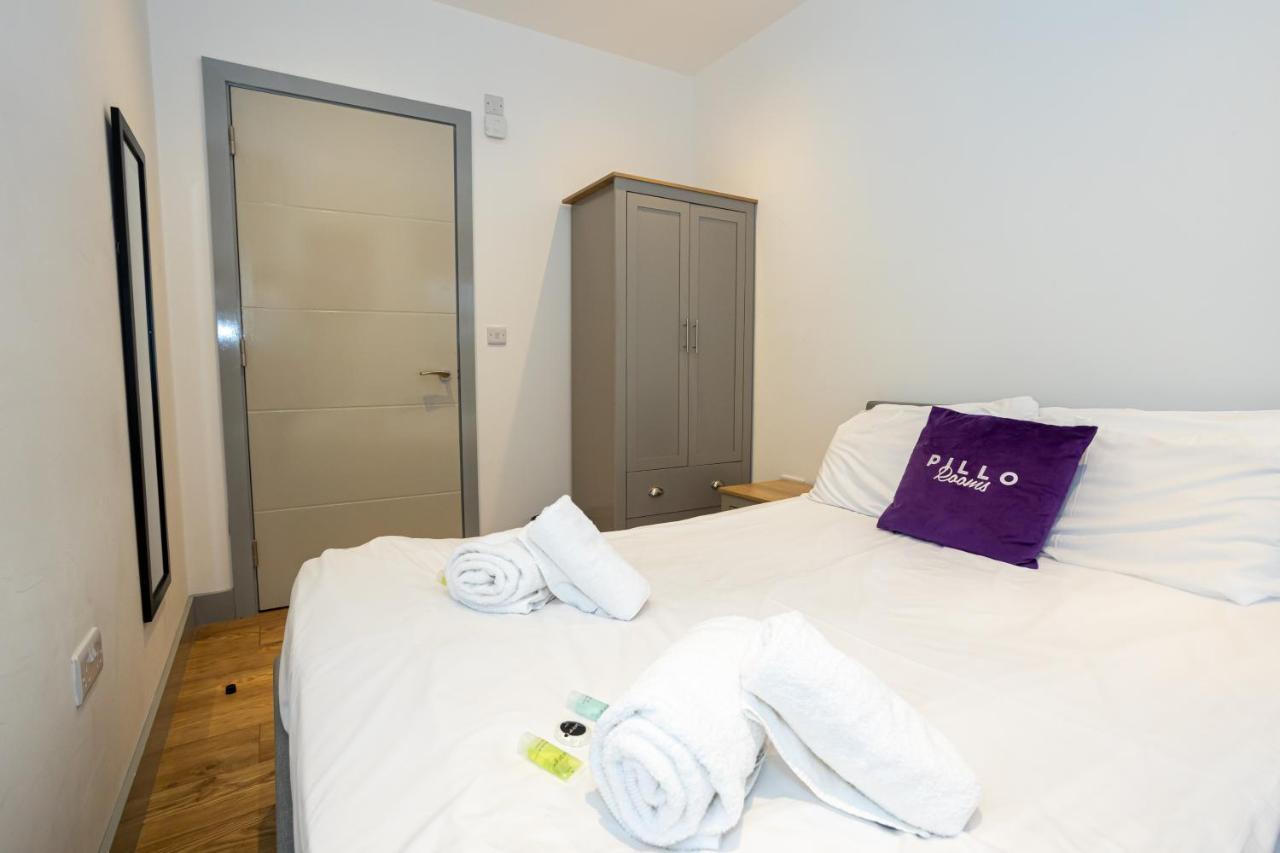 Pillo Rooms Serviced Apartments - Salford マンチェスター エクステリア 写真