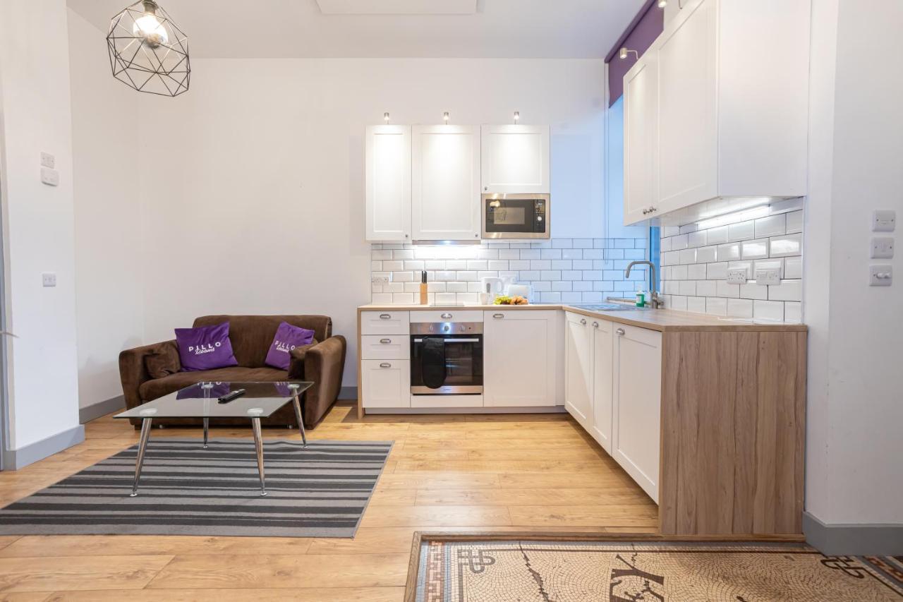 Pillo Rooms Serviced Apartments - Salford マンチェスター エクステリア 写真