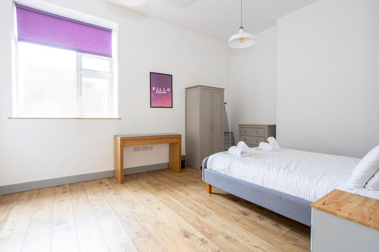 Pillo Rooms Serviced Apartments - Salford マンチェスター エクステリア 写真