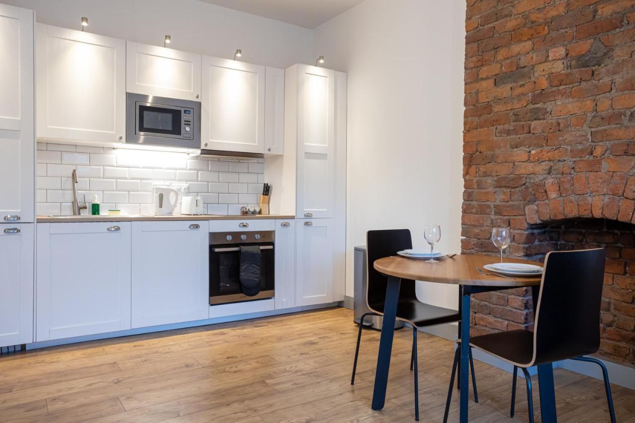Pillo Rooms Serviced Apartments - Salford マンチェスター エクステリア 写真