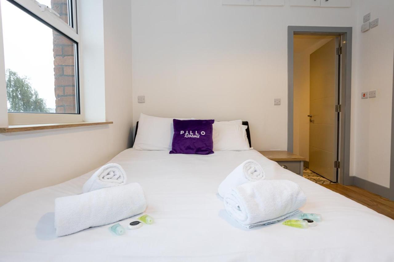 Pillo Rooms Serviced Apartments - Salford マンチェスター エクステリア 写真