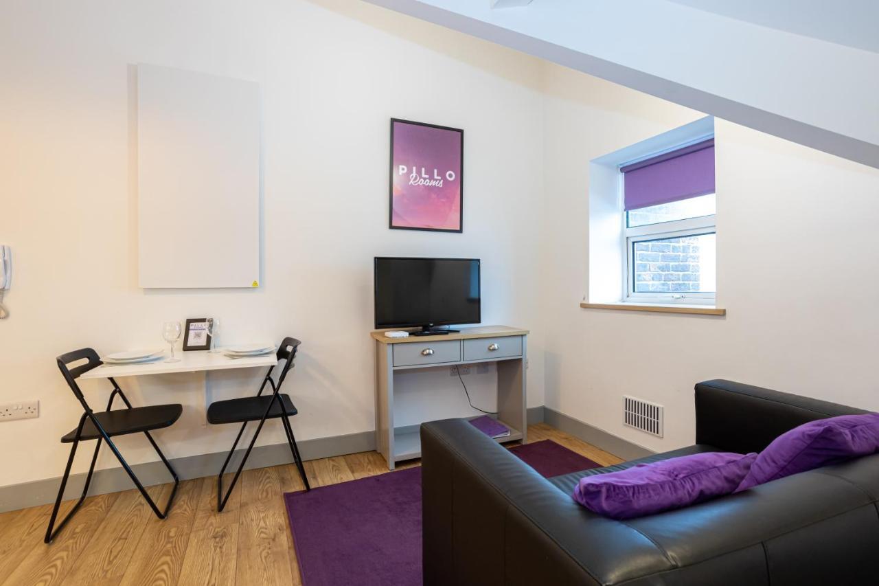 Pillo Rooms Serviced Apartments - Salford マンチェスター エクステリア 写真