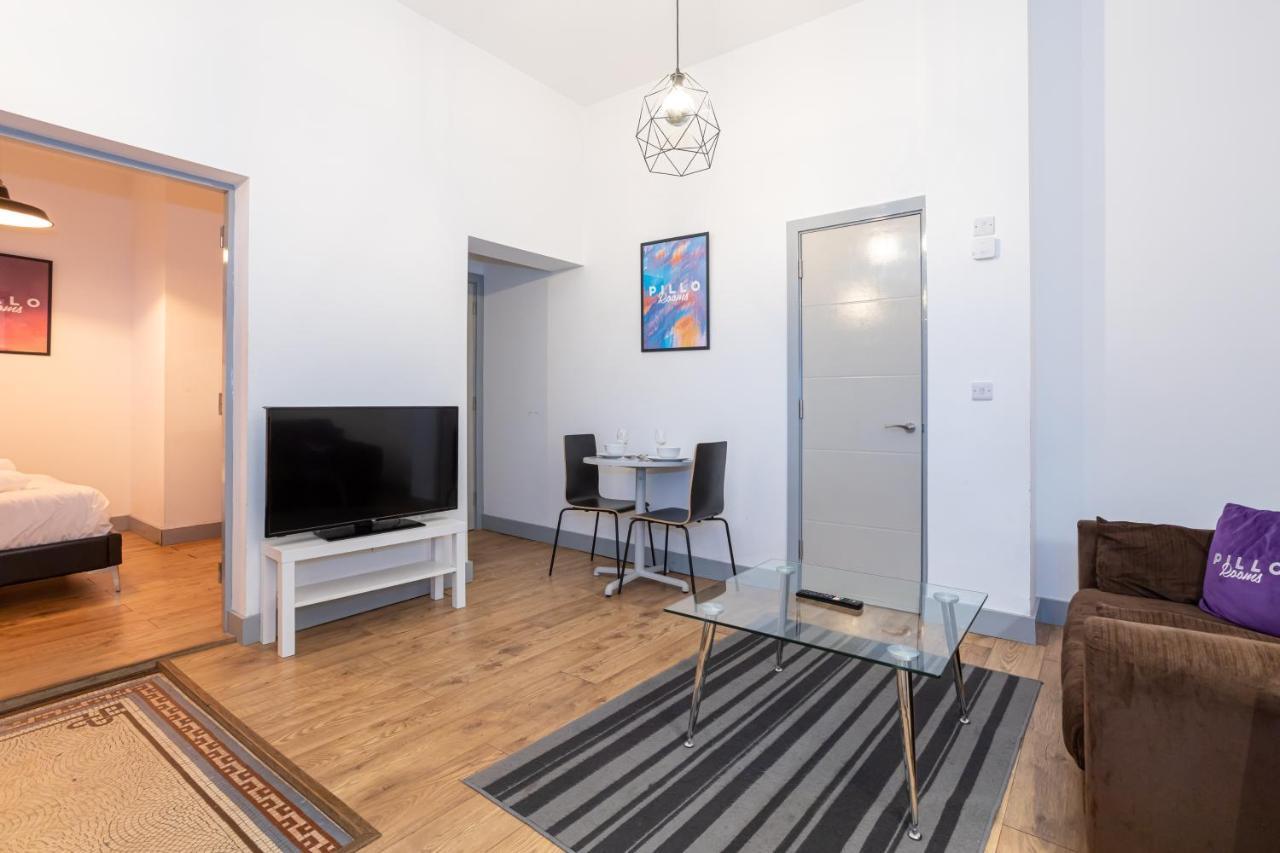 Pillo Rooms Serviced Apartments - Salford マンチェスター エクステリア 写真