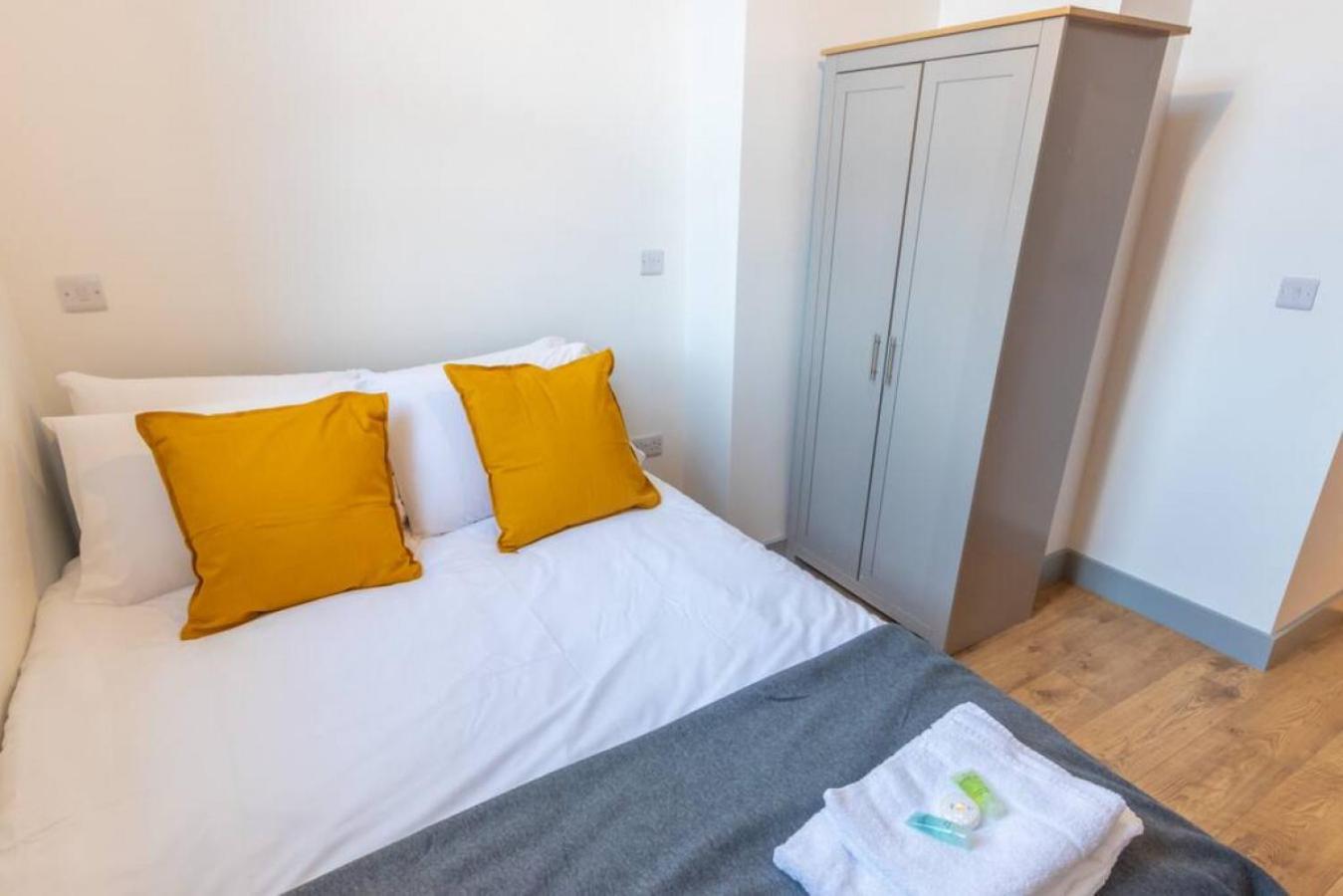 Pillo Rooms Serviced Apartments - Salford マンチェスター エクステリア 写真